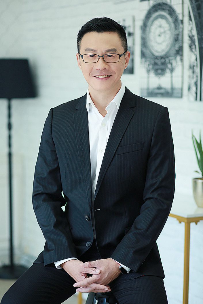 Corporate Photoshoot with Professional Photo Studio Singapore