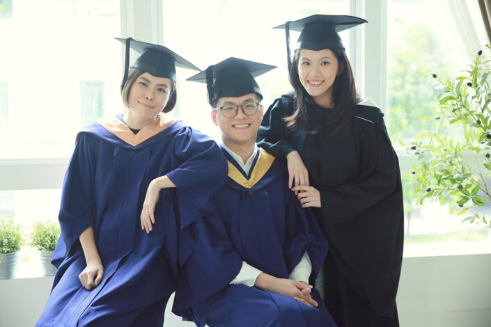 best professional graduation photography services